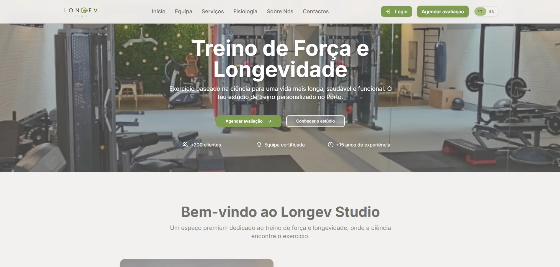 Website do Longev Studio criado pela SENVIA, com menu, hero e botão de agendamento de avaliação.